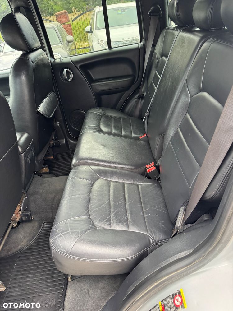 Jeep Cherokee - 14