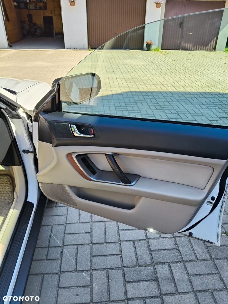 Subaru Outback - 14