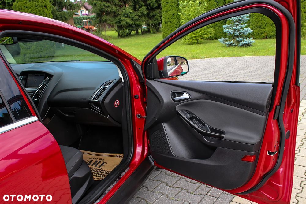 Ford Focus 1.5 EcoBoost Titanium Business - 20