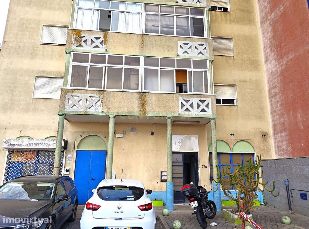 Loja Comercial para Venda | 70 m² | Tapada das Mercês - Grande imagem: 2/9