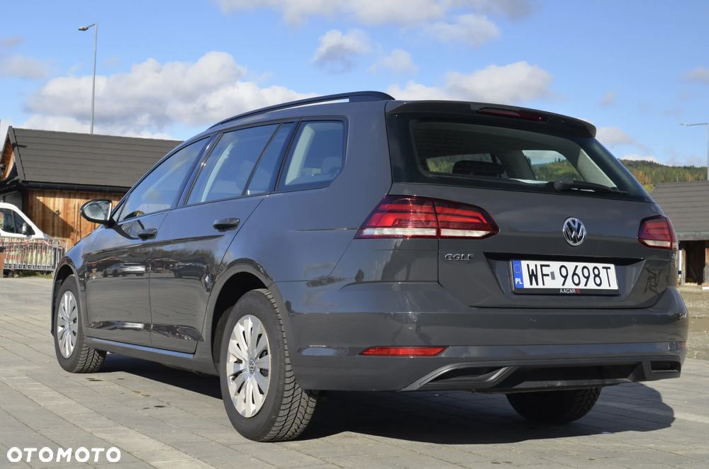 Volkswagen Golf - 5