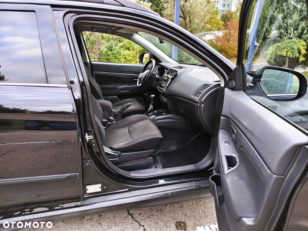 Mitsubishi ASX 1.6 Blue Sky Edition - 17