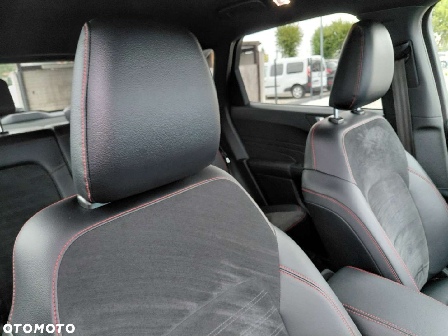 Ford Kuga - 19