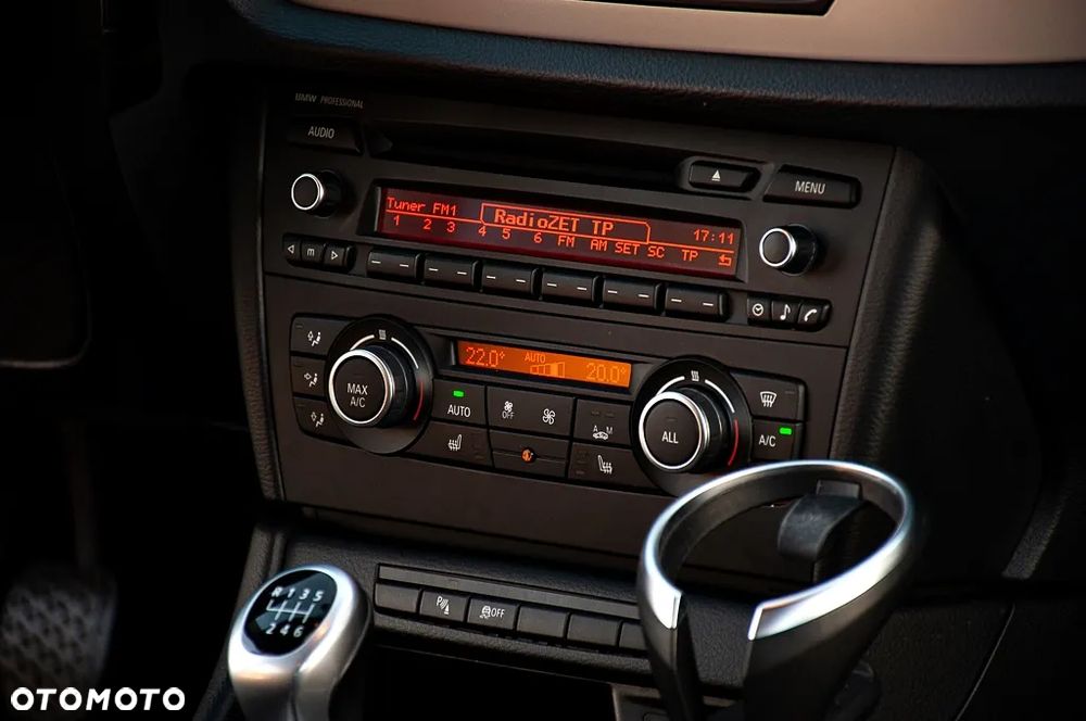 BMW X1 sDrive18i - 25