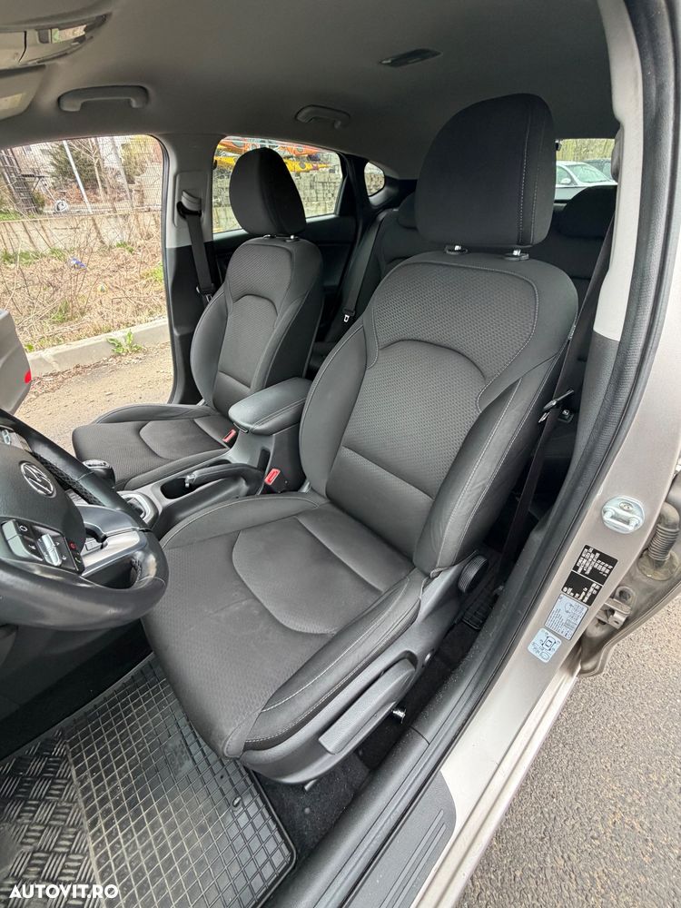 Hyundai i30 1.4 T-GDi 140CP 5DR Exclusive - 8