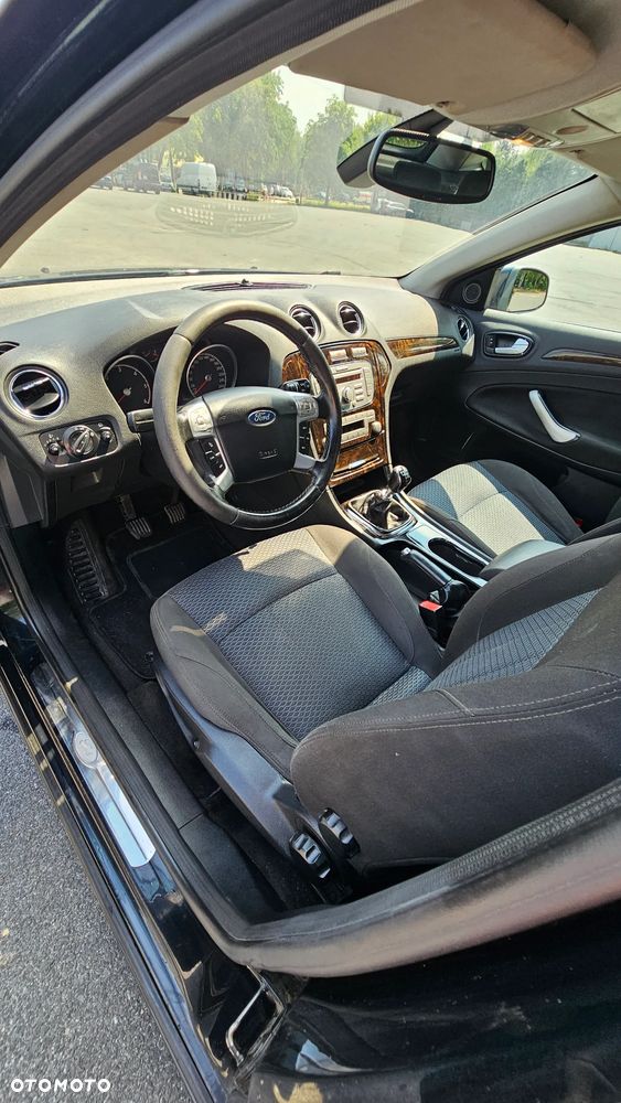 Ford Mondeo 1.8 TDCi Ghia - 6