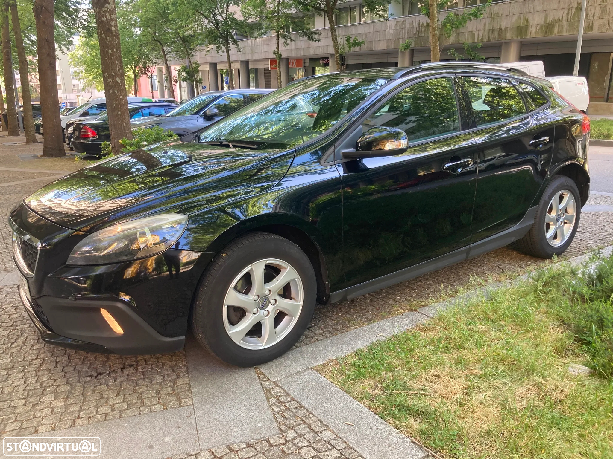 Volvo V40 Cross Country 1.6 D2 Kinetic - 2