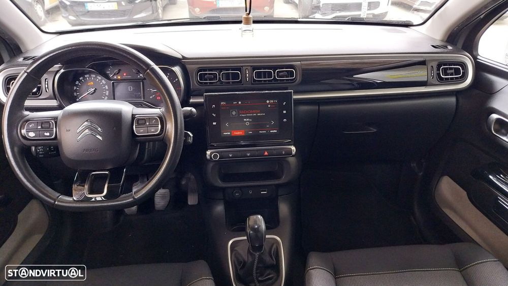 Citroën C3 1.2 PureTech Shine - 16