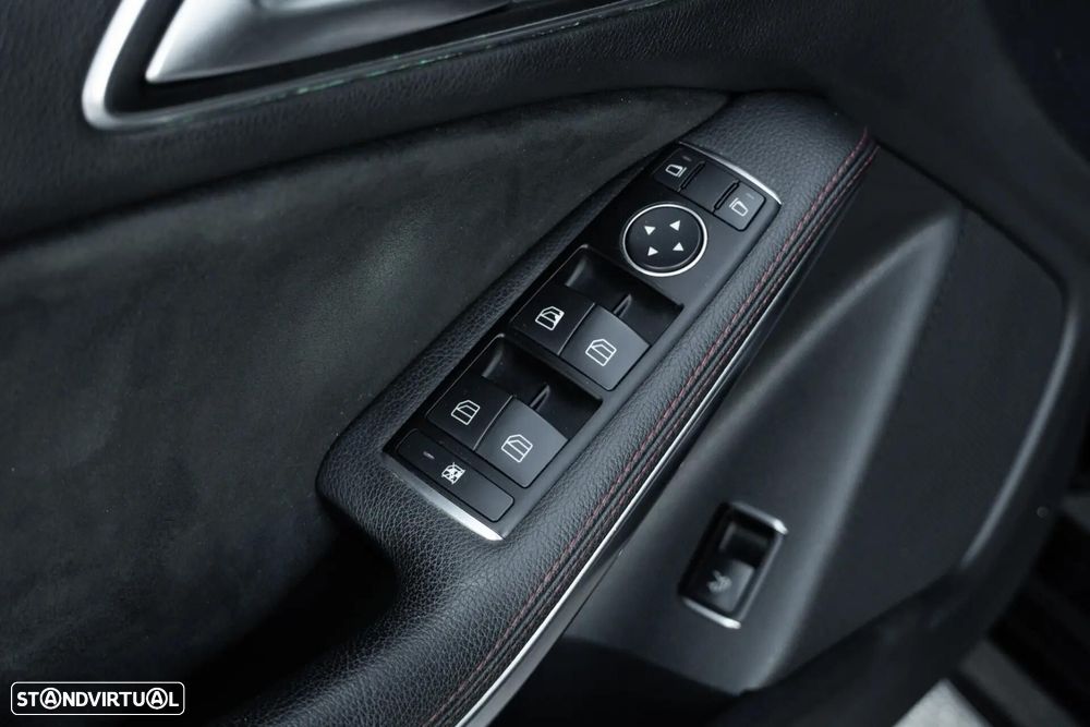 Mercedes-Benz CLA 220 CDI AMG Line Aut. - 41