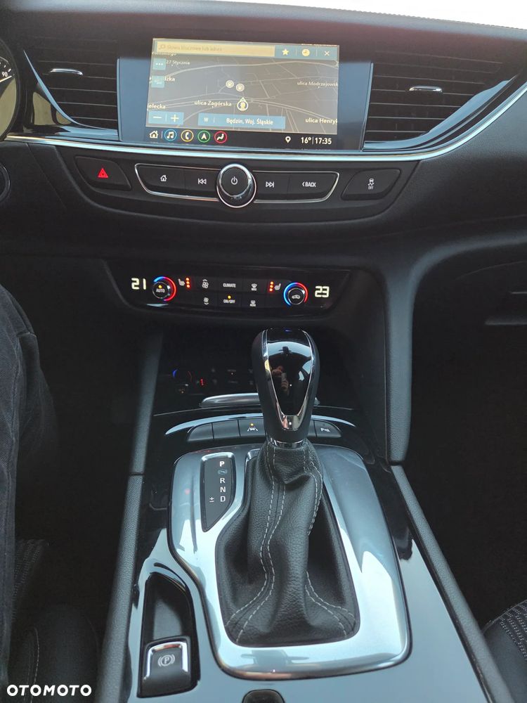 Opel Insignia 2.0 CDTI Elegance S&S - 32