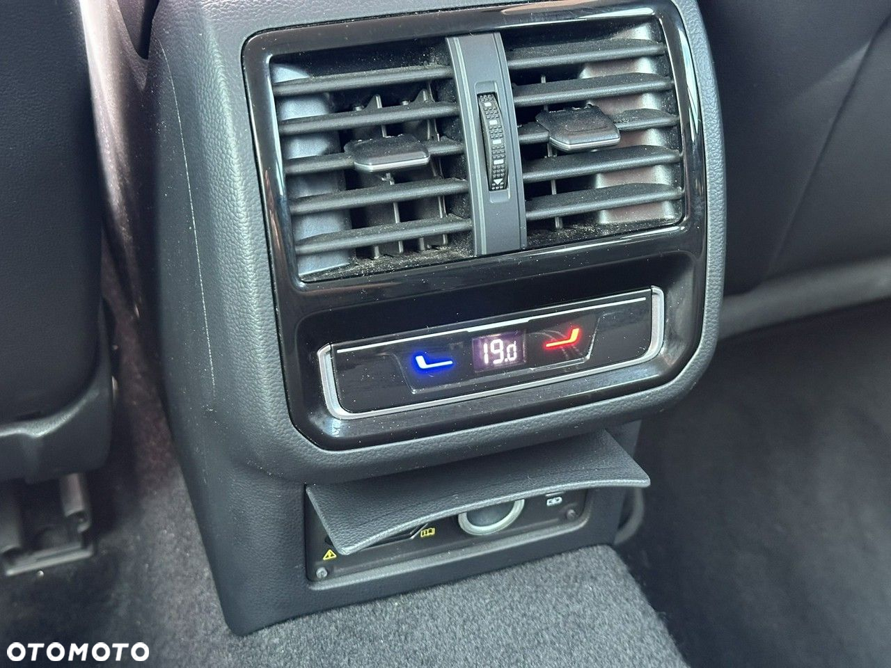 Volkswagen Passat 2.0 TDI EVO Elegance DSG - 34