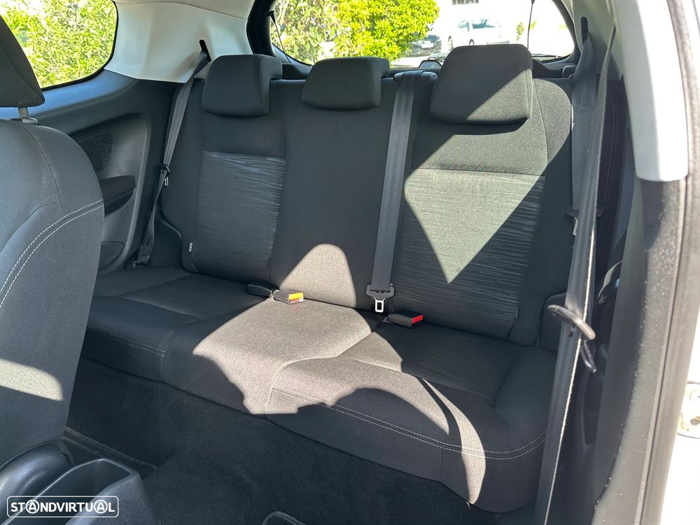 Peugeot 208 HDi 68 Like - 21