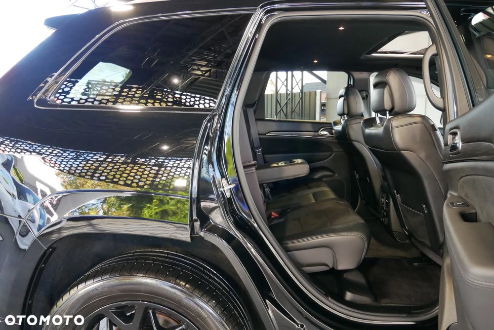 Jeep Grand Cherokee - 10