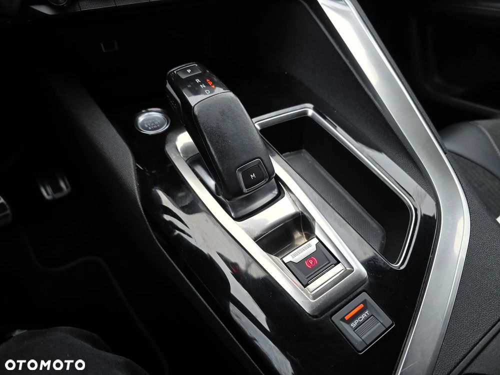 Peugeot 5008 PureTech 180 EAT8 Stop & Start GT Pack - 27