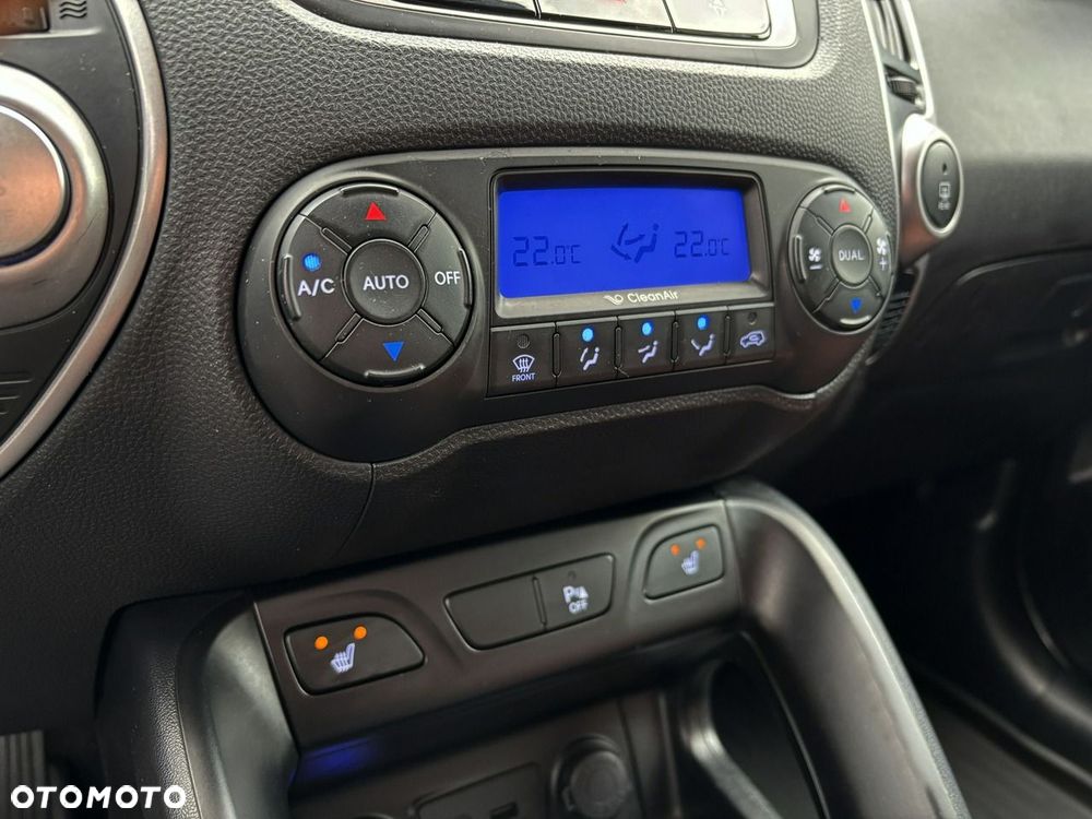 Hyundai ix35 2.0 CRDi 4WD Automatik Premium - 18