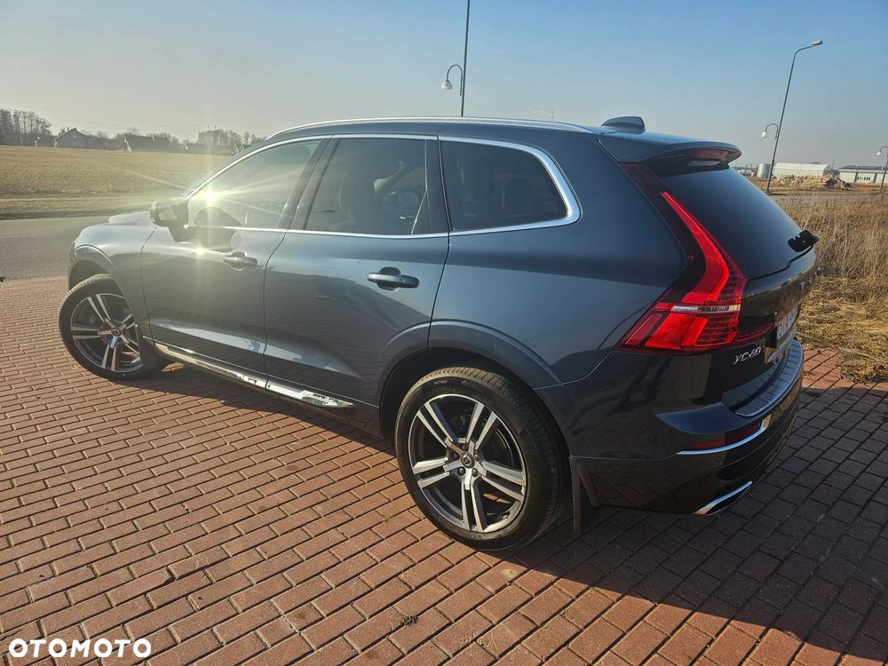 Volvo XC 60 T5 AWD Geartronic Momentum - 6