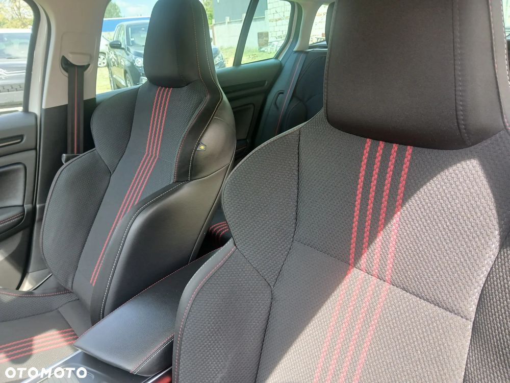Renault Megane BLUE dCi 115 EDC R.S LINE - 10