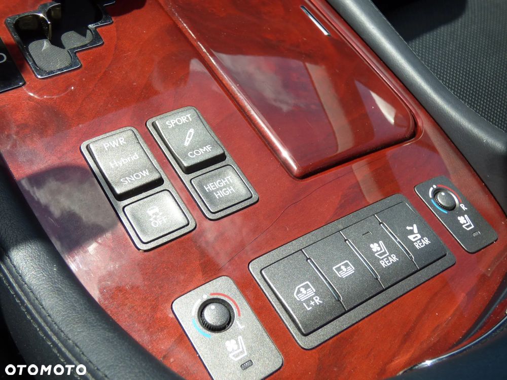 Lexus LS 600h L Superior - 18