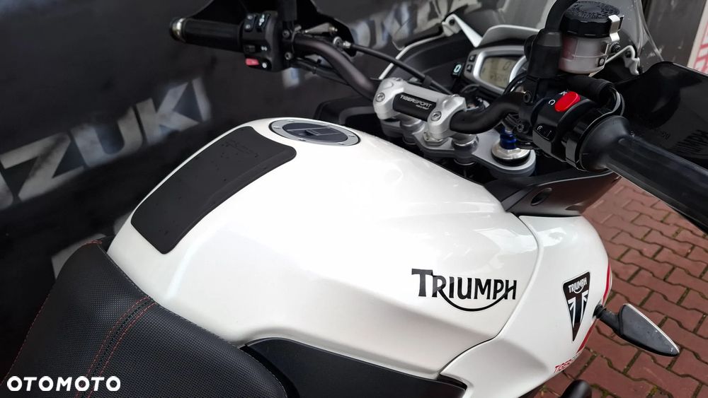 Triumph Tiger - 18