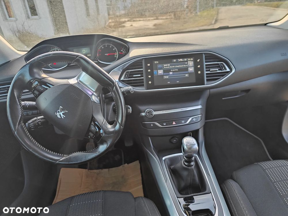 Peugeot 308 PureTech 130 Stop & Start Allure - 5