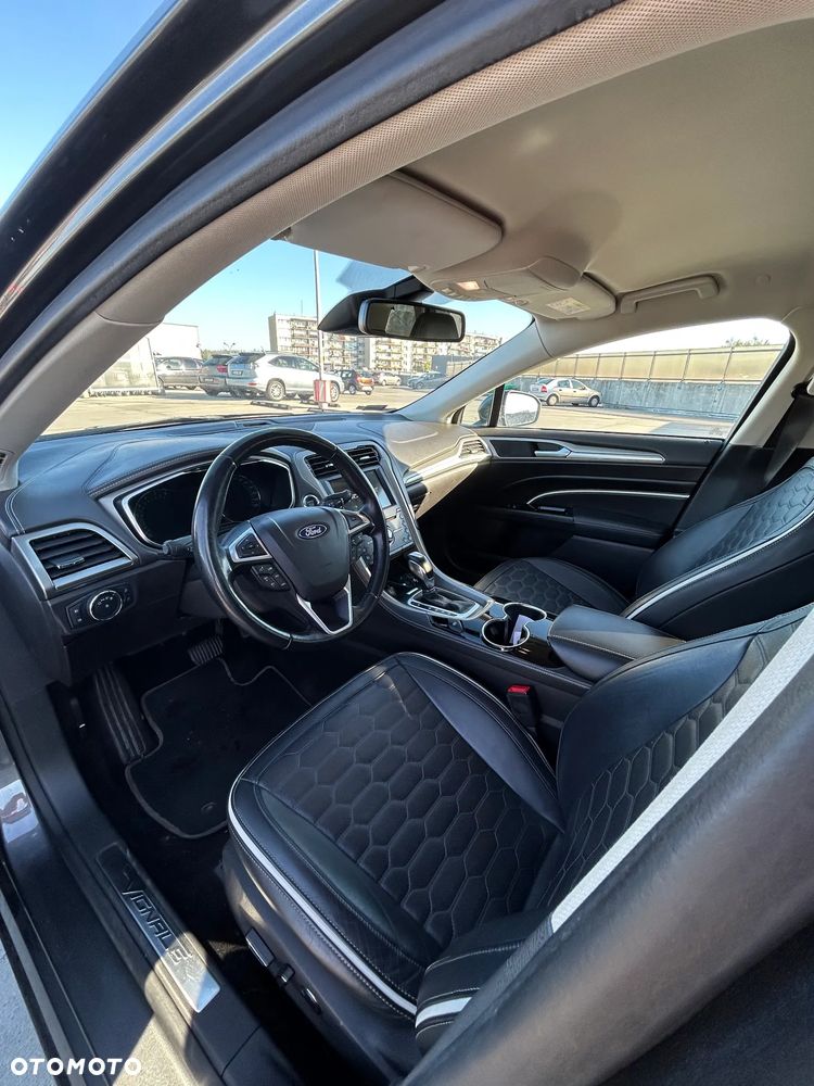 Ford Mondeo Vignale 2.0 TDCi PowerShift - 6