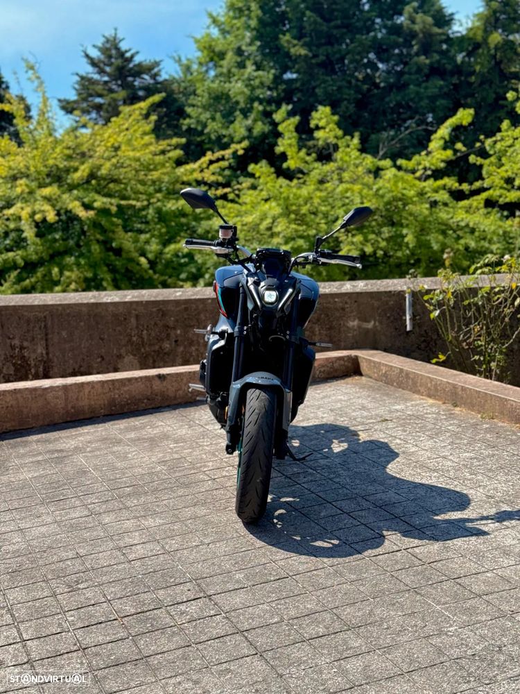 Yamaha MT-09 - 6