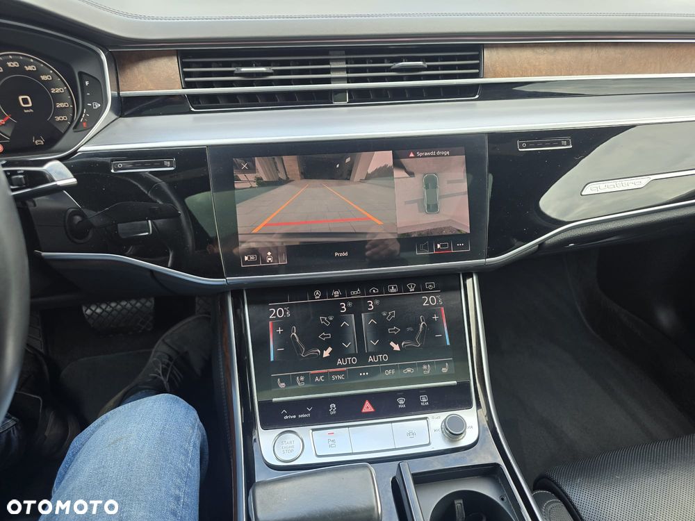 Audi A8 - 22