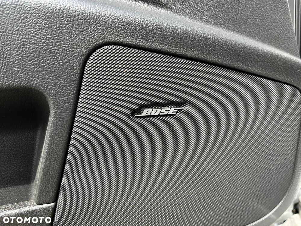 Cadillac STS - 20
