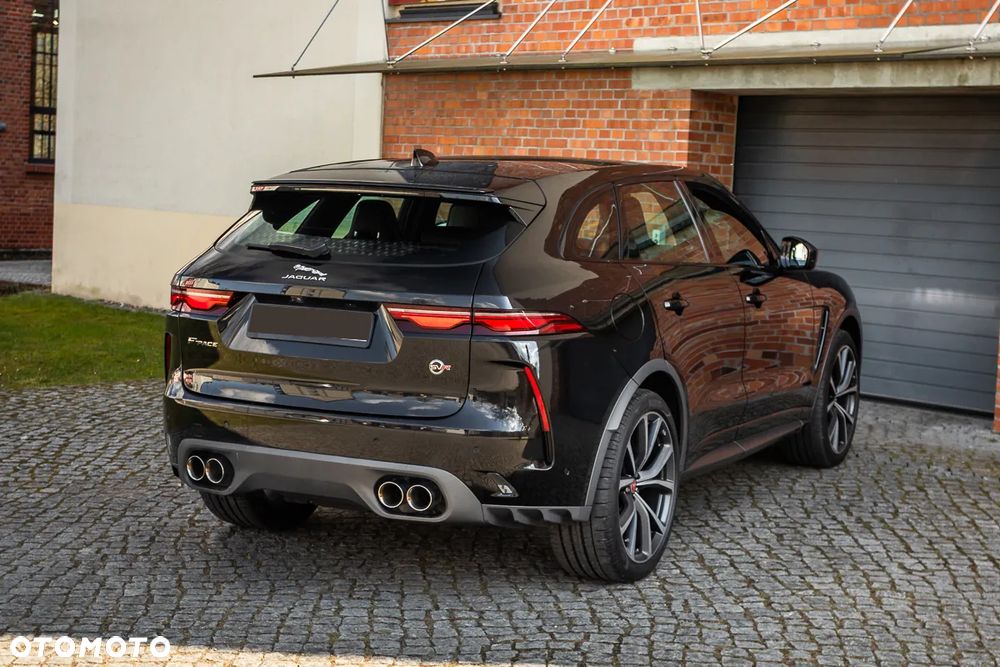 Jaguar F-Pace 5.0 V8 P550 AWD SVR - 9