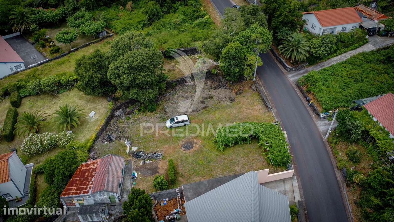 Terreno para Venda - Freguesia da Urzelina - Grande imagem: 2/11