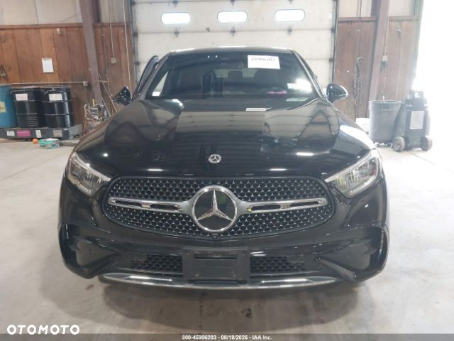 Mercedes-Benz GLC 300 4Matic 9G-TRONIC AMG Line Advanced - 8