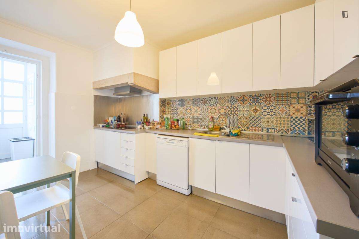 Quarto - localizado em Entrecampos Lisbon - Grande imagem: 4/36