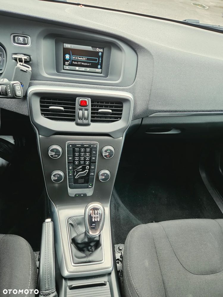 Volvo V40 T2 You - 12
