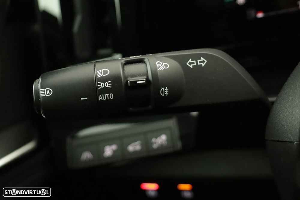 Renault Austral 1.2 E-Tech Iconic Espirit - 15