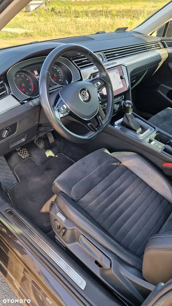 Volkswagen Passat 1.8 TSI BMT Highline - 10
