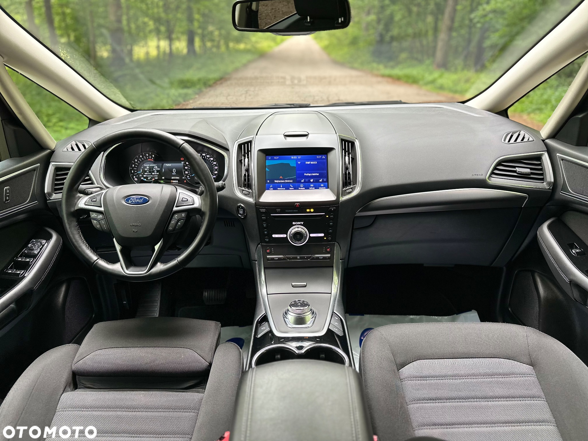 Ford S-Max 2.0 EcoBlue TITANIUM - 25