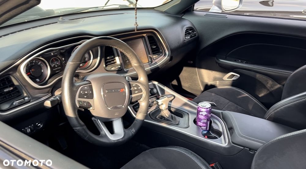 Dodge Challenger Automatik 392 Hemi Scat Pack Shaker - 39