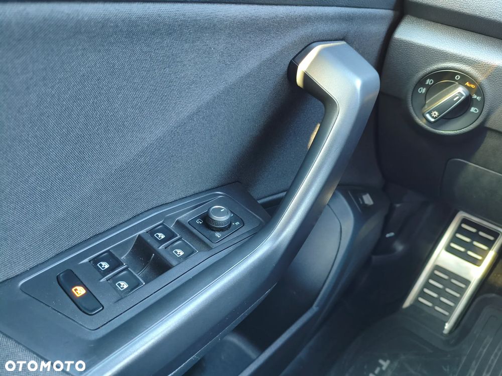 Volkswagen T-Roc 1.5 TSI GPF ACT Premium DSG - 24