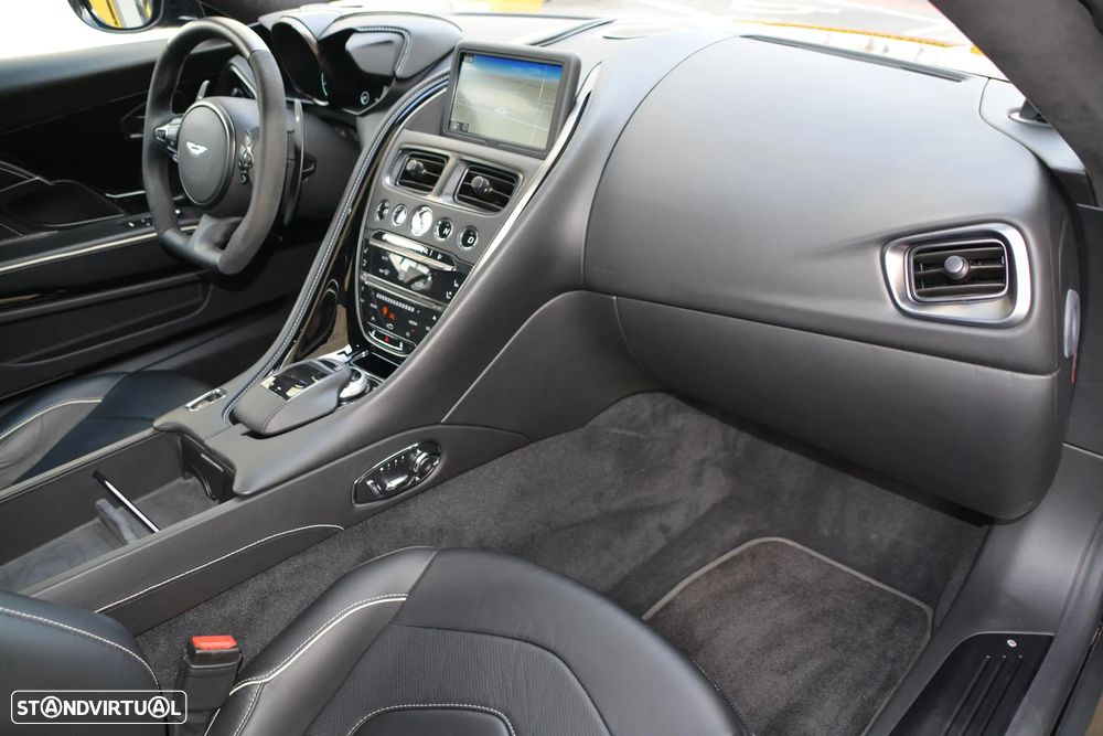 Aston Martin DBS Coupe Superleggera - 53