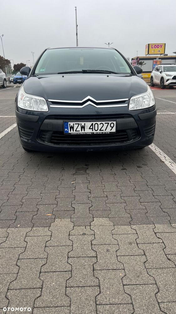 Citroën C4 1.4 16V Equilibre - 9