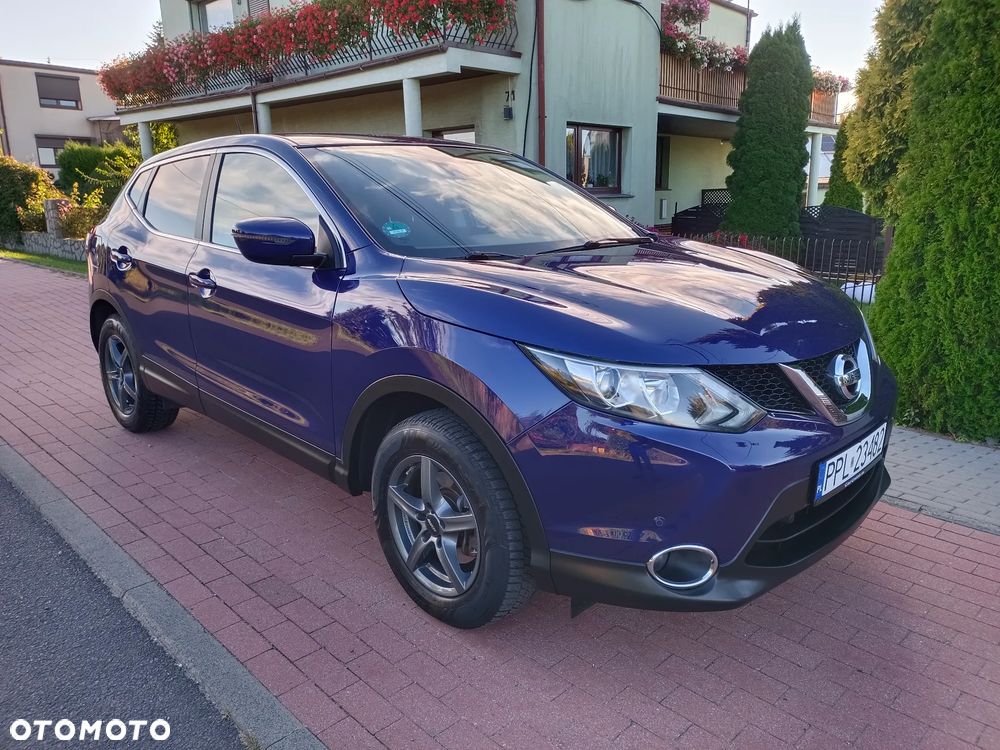 Nissan Qashqai 1.2 DIG-T N-Vision Xtronic EU6 - 2