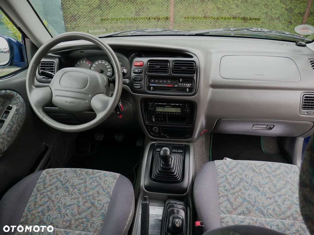 Suzuki Grand Vitara 1.6 Limited - 24