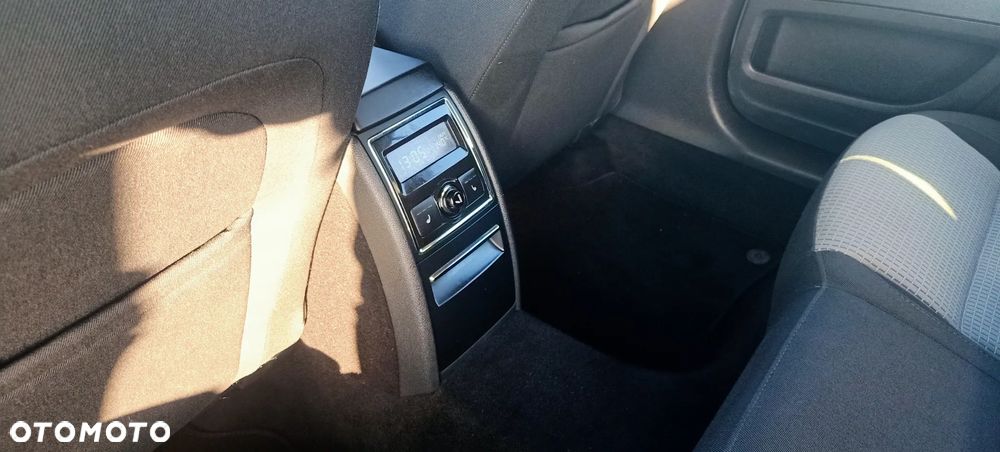 Skoda Superb 1.8 TSI Exclusive - 7