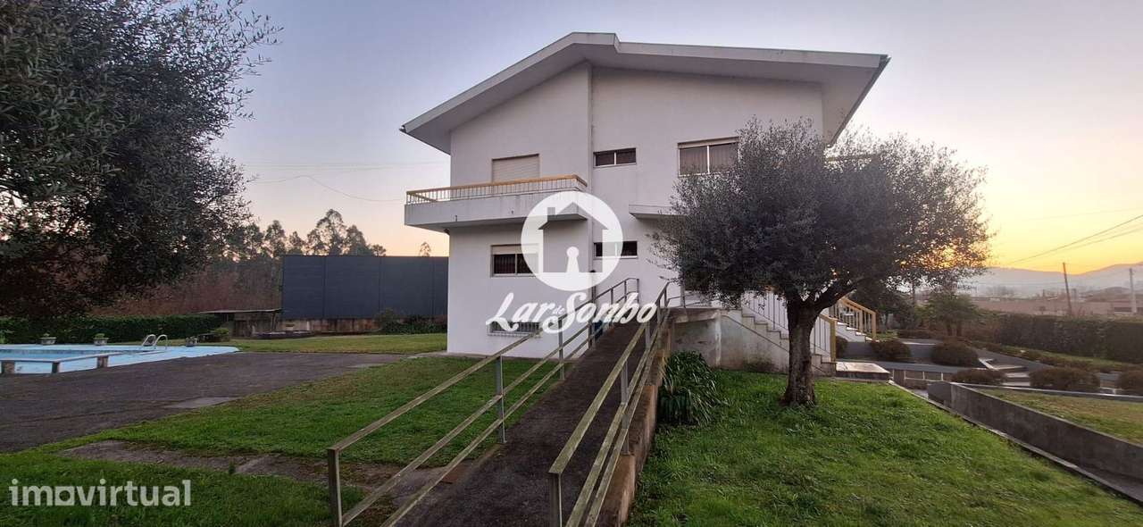 Moradia com piscina - Grande imagem: 2/31