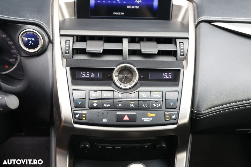 Lexus Seria NX 300h - 21