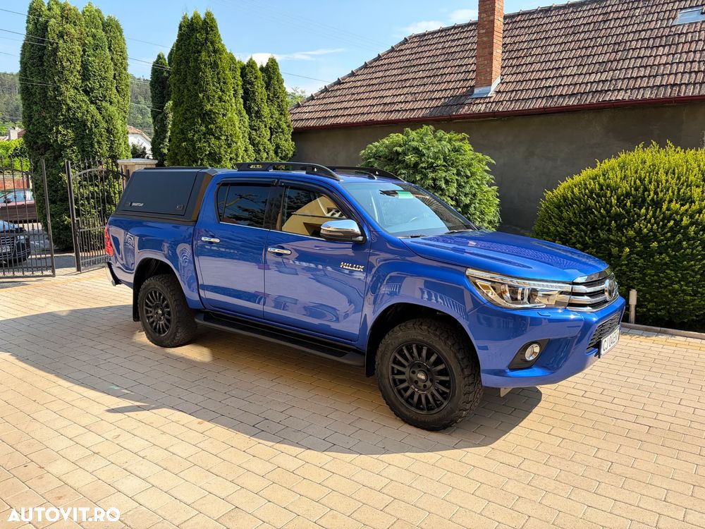 TOYOTA Hilux 2020