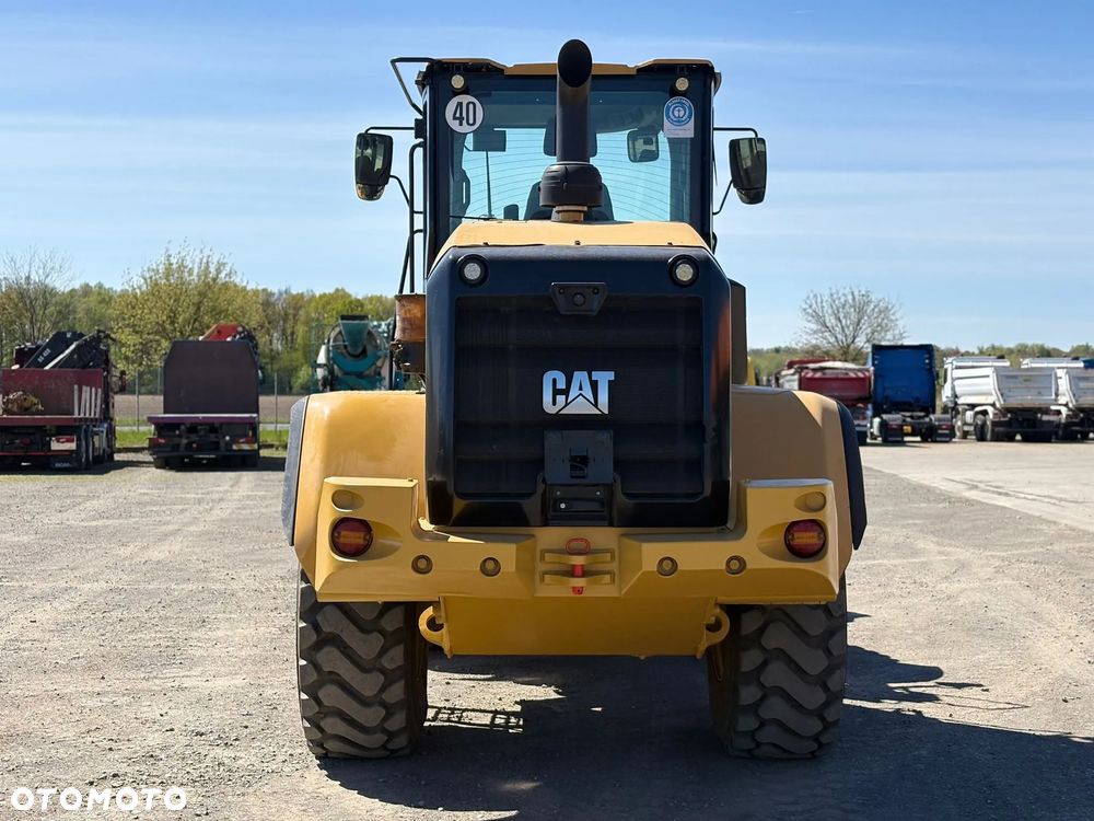 Caterpillar 930M - 10