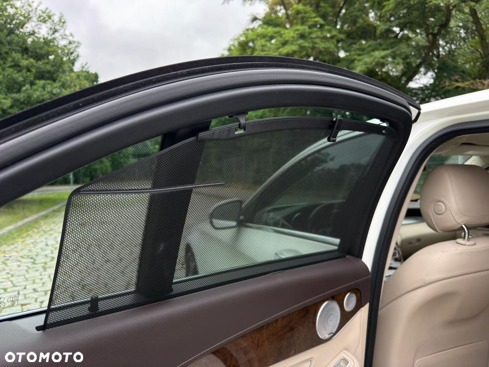 Mercedes-Benz Klasa C 200 4-Matic 7G-TRONIC - 32