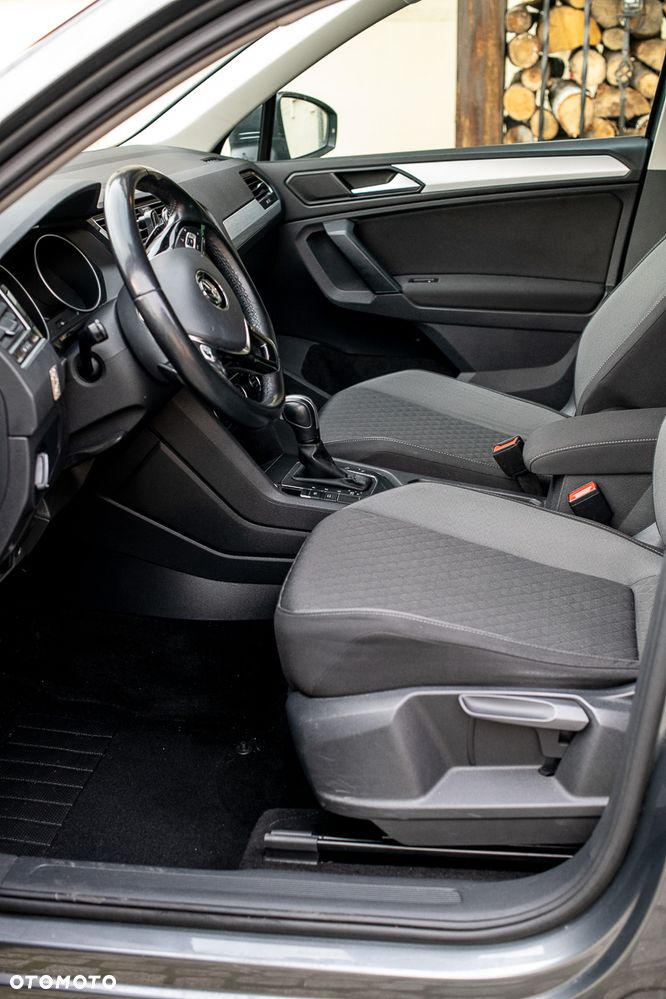 Volkswagen Tiguan - 5