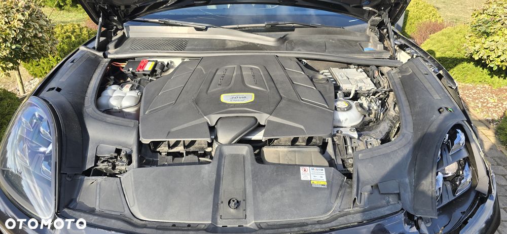 Porsche Cayenne - 22